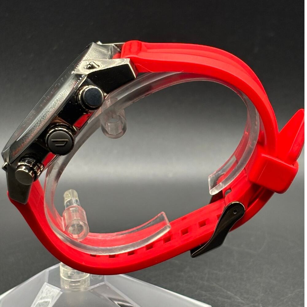 Diesel Overflow DZ4481 Chronograph Red Silicone 55mm Men’s Watch - Picture 12 of 17